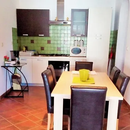 Apartment Anto Pula
